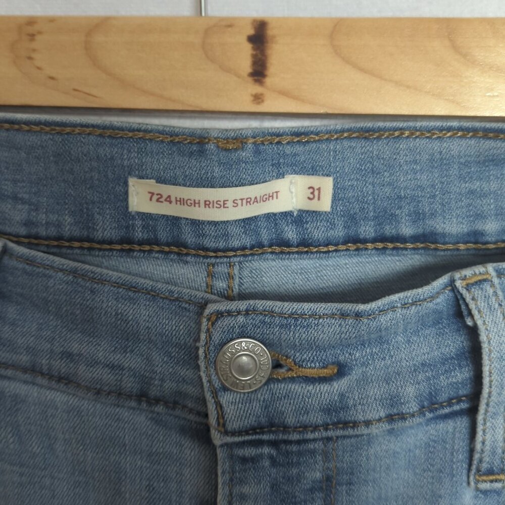 Levi's 724 High Rise Straight Jeans Size 31 - Medium Indigo - Picture 4 of 9